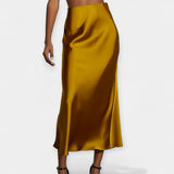 Miniskirt z visokim pasom