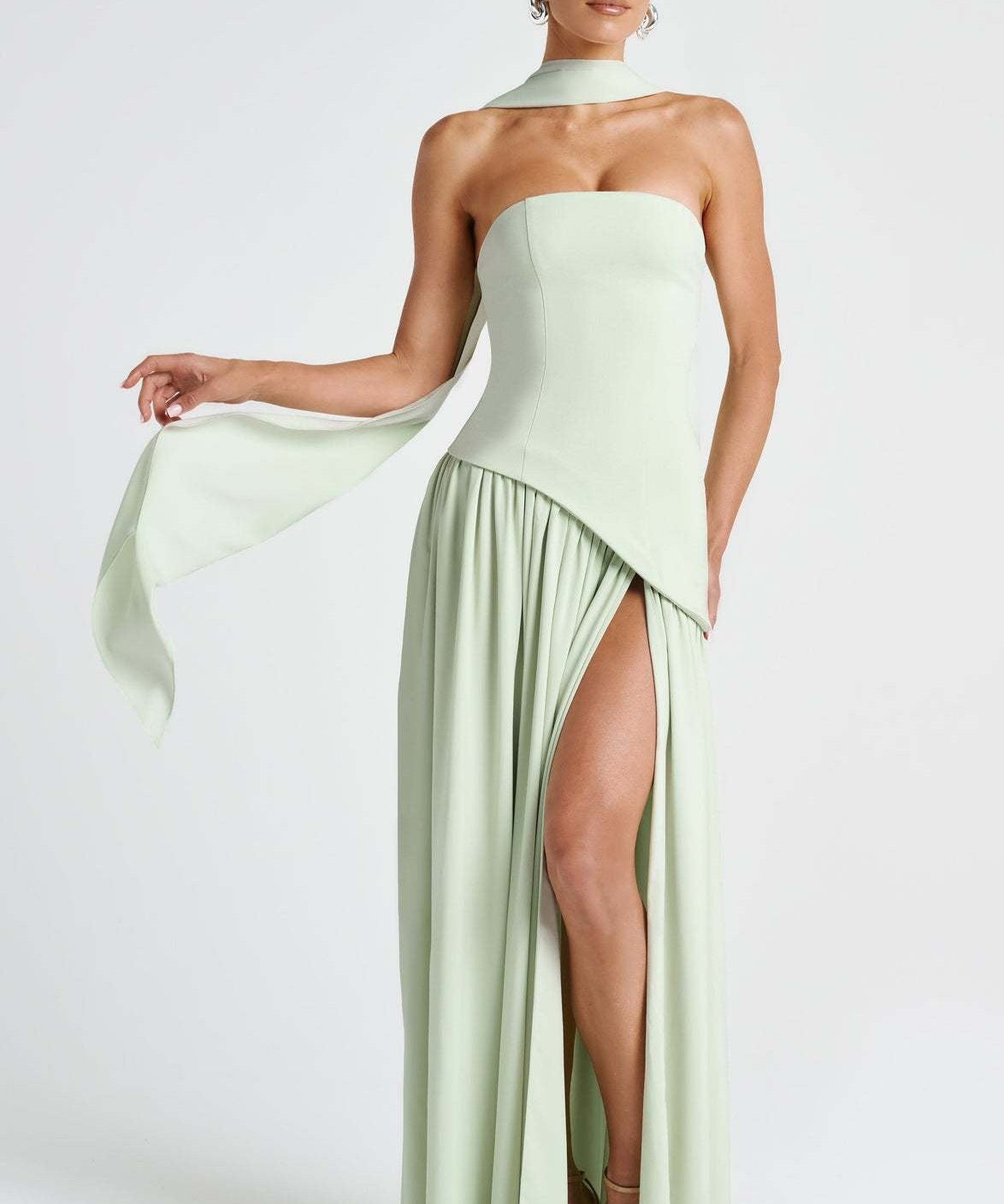 Beatriz - Vestido Longo Sofisticado