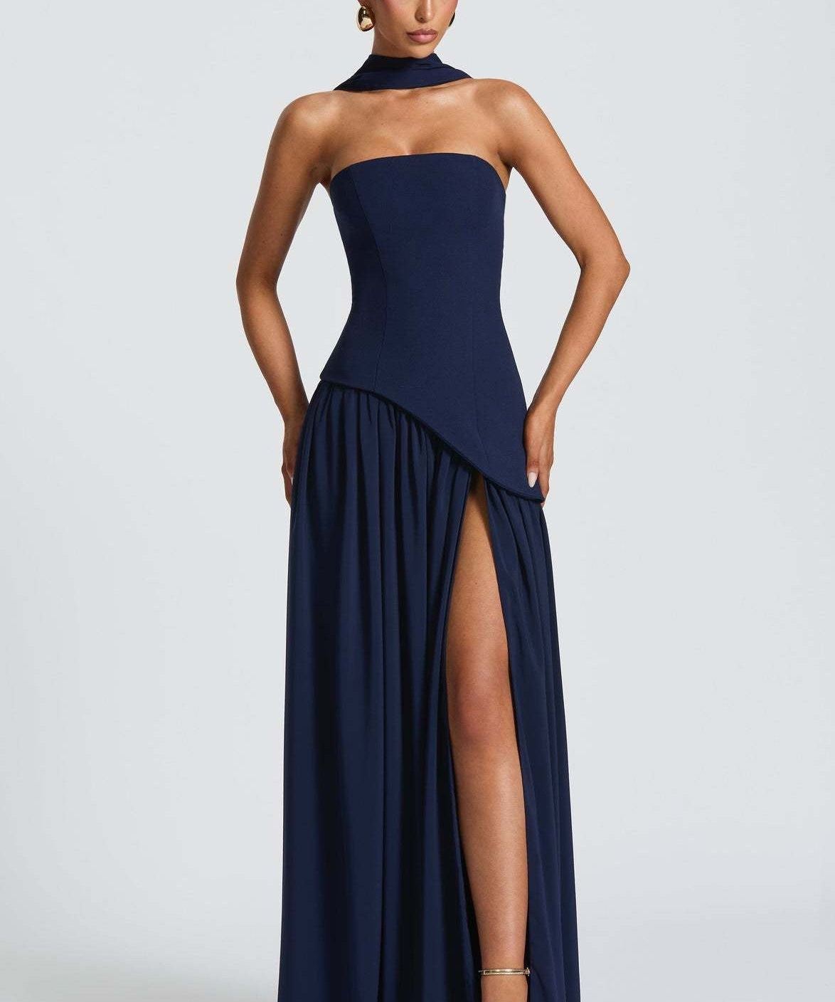 Beatriz - Vestido Longo Sofisticado