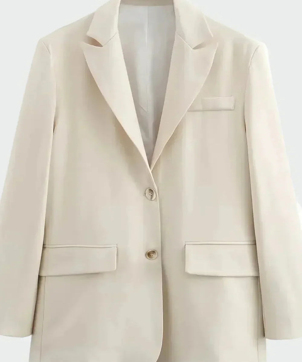 Casaco Oversized com Linha Moderna