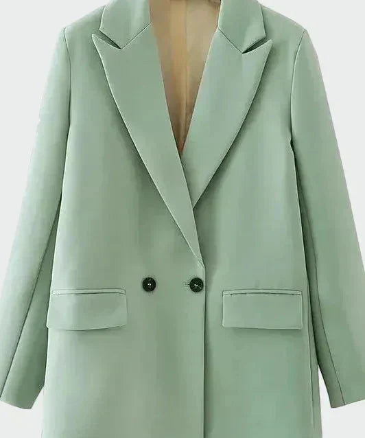 Casaco Oversized com Linha Moderna