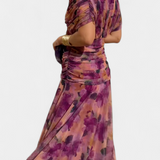 Luana - Elegantna obleka z V-izrezom